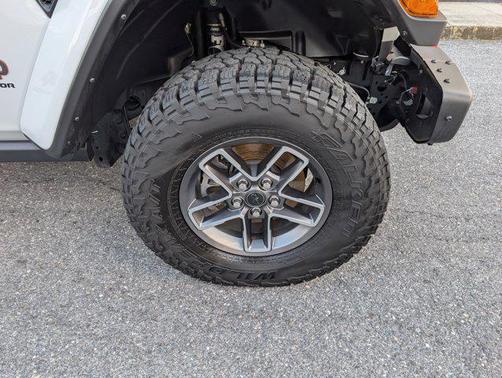 2024 Jeep Gladiator Mojave X