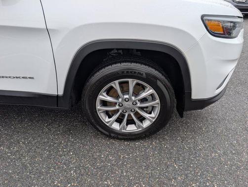 2022 Jeep Cherokee Latitude Lux