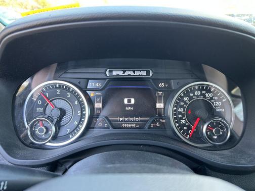 Bright White Clearcoat 2022 RAM 1500 Big Horn/Lone Star