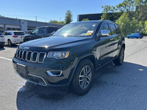Diamond Black Crystal Pearlcoat 2022 Jeep Grand Cherokee Limited