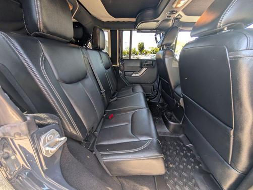 Rhino Clearcoat 2017 Jeep Wrangler Unlimited Rubicon
