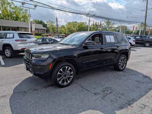2022 Jeep Grand Cherokee Overland