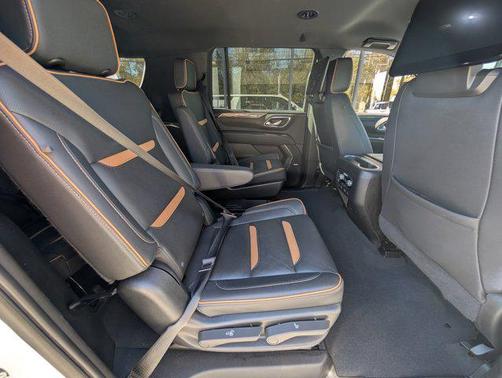 2023 GMC Yukon XL 4WD AT4