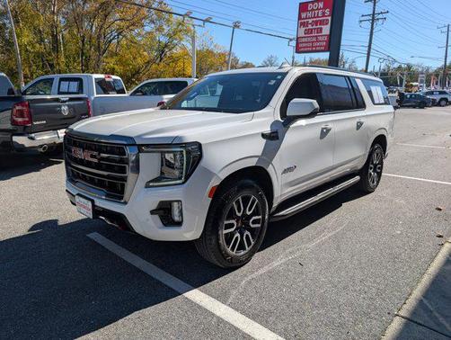 2023 GMC Yukon XL 4WD AT4