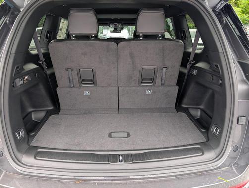 Baltic Gray Metallic Clearcoat 2026 Jeep Grand Cherokee L Altitude