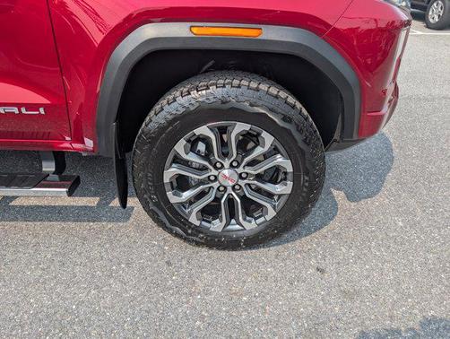 2024 GMC Canyon Denali