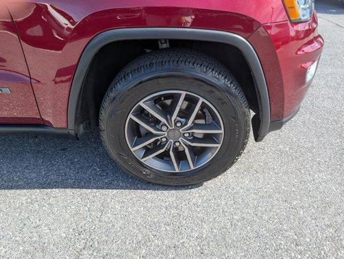 2020 Jeep Grand Cherokee Laredo