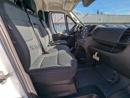 2025 RAM ProMaster 2500 Tradesman