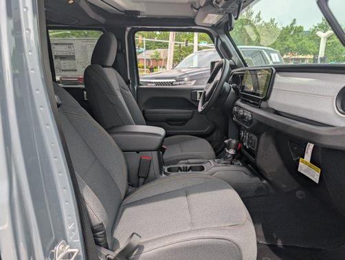 2025 Jeep Gladiator Nighthawk