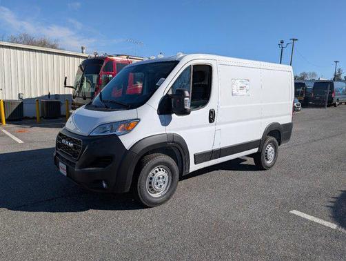 2025 RAM ProMaster 1500 Low Roof