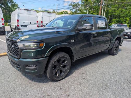 Serrano Green Metallic 2026 RAM 1500 Big Horn/Lone Star