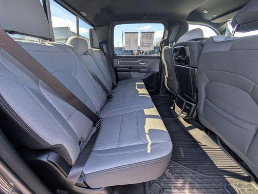 Granite Crystal Metallic Clearcoat 2022 RAM 1500 Big Horn/Lone Star