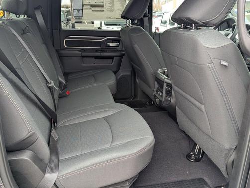 2026 RAM 3500 Big Horn Crew Cab 4x4 8' Box