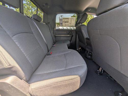 2025 RAM 2500 Tradesman Crew Cab 4x4 6'4' Box