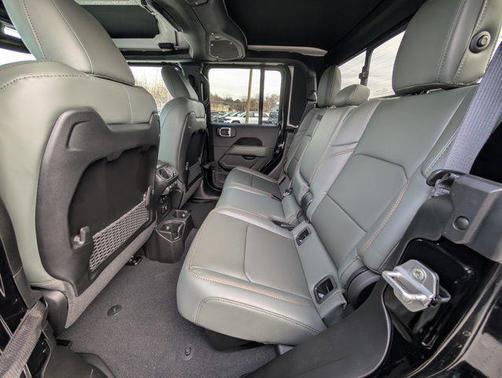 2026 Jeep Gladiator Mojave X 4x4