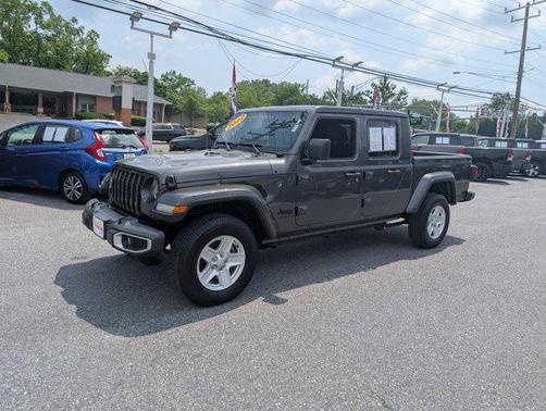 2022 Jeep Gladiator Sport S