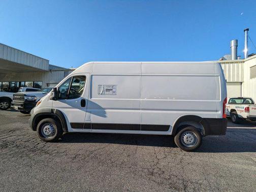 2025 RAM ProMaster 2500 Tradesman