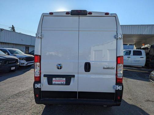 2025 RAM ProMaster 2500 Tradesman