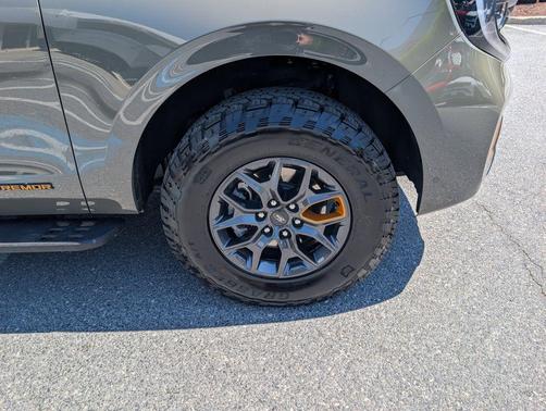 Wild Green 2025 Ford Expedition Tremor