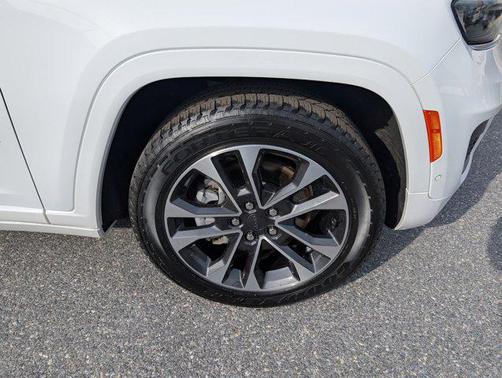 2022 Jeep Grand Cherokee L Overland