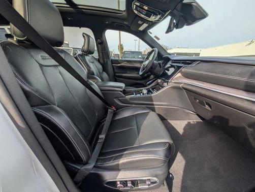 2022 Jeep Grand Cherokee L Overland