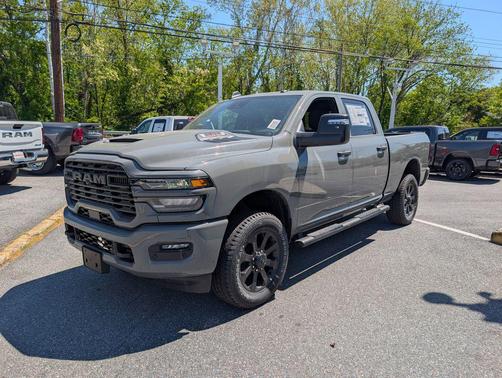 Ceramic Gray Clearcoat 2026 RAM 2500 Black Express Crew Cab 4x4 6'4' Box