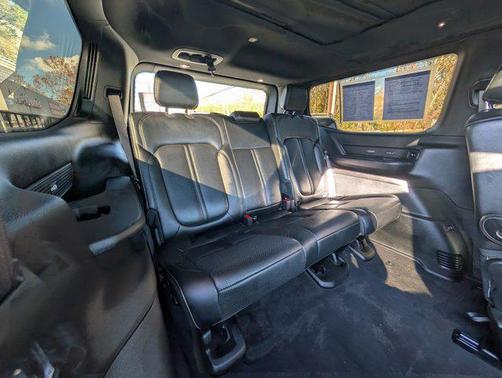 2022 Jeep Wagoneer Series III 4x4