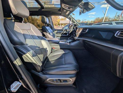 2022 Jeep Wagoneer Series III 4x4