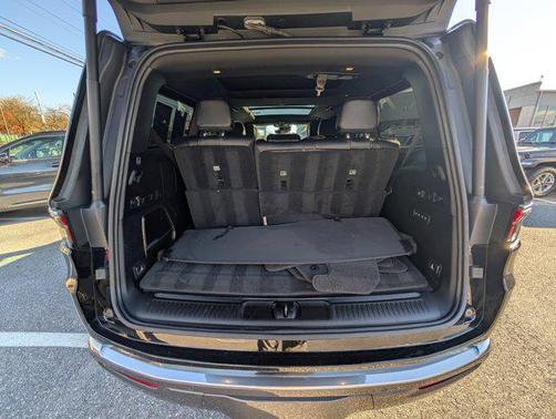 2022 Jeep Wagoneer Series III 4x4