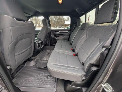 2024 RAM 1500 Big Horn/Lone Star