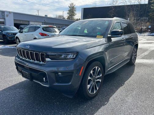 2022 Jeep Grand Cherokee 4xe Overland
