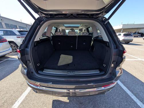 2022 Jeep Grand Cherokee 4xe Overland