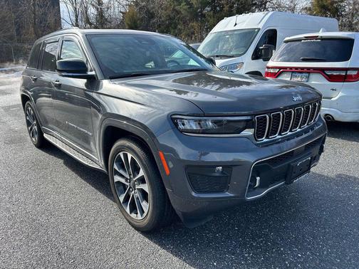2022 Jeep Grand Cherokee 4xe Overland