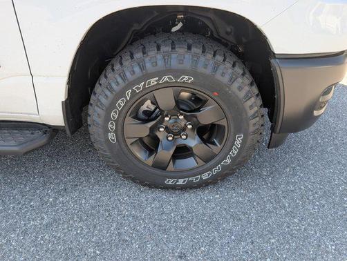 2026 RAM 1500 Warlock Crew Cab 4x4 5'7' Box