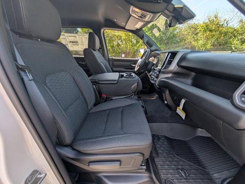 2026 RAM 1500 Warlock Crew Cab 4x4 5'7' Box
