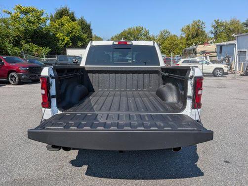 2026 RAM 1500 Warlock Crew Cab 4x4 5'7' Box