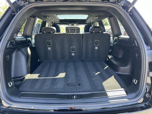 Diamond Black Crystal Pearlcoat 2024 Jeep Grand Cherokee Limited