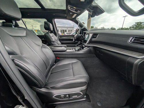 2022 Jeep Wagoneer Series II 4x4