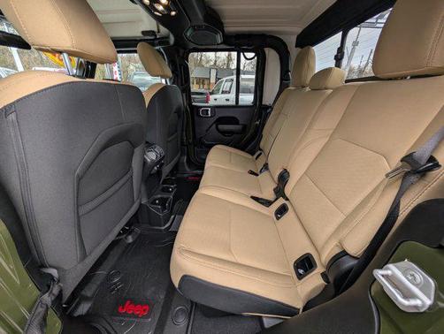 2021 Jeep Gladiator Sport S