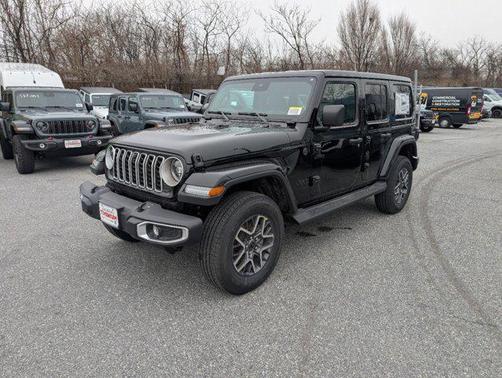 2025 Jeep Wrangler 4-Door Sahara 4x4