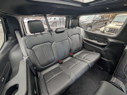 2026 Jeep Grand Wagoneer Limited Altitude 4x4