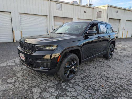 2025 Jeep Grand Cherokee Altitude