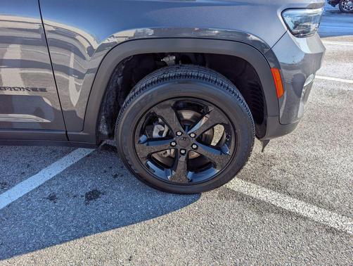 2023 Jeep Grand Cherokee Altitude