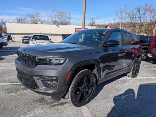 2023 Jeep Grand Cherokee Altitude