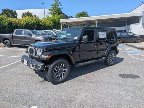 2025 Jeep Wrangler 4-Door Sahara 4x4
