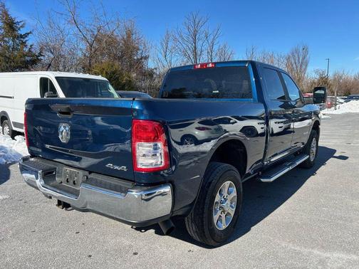 2024 RAM 2500 Big Horn Crew Cab 4x4 6'4' Box
