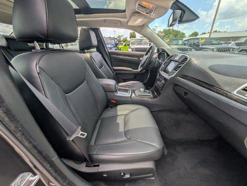 2015 Chrysler 300 S
