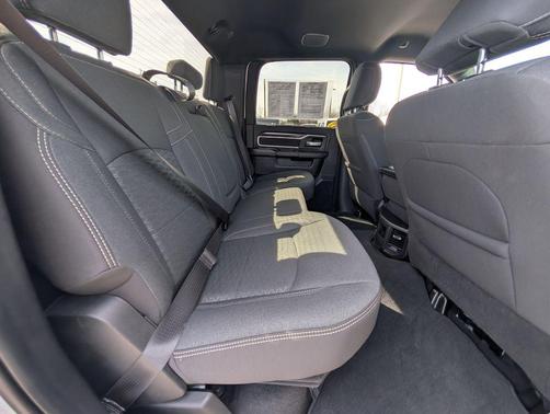 2025 RAM 2500 Big Horn Crew Cab 4x4 6'4' Box