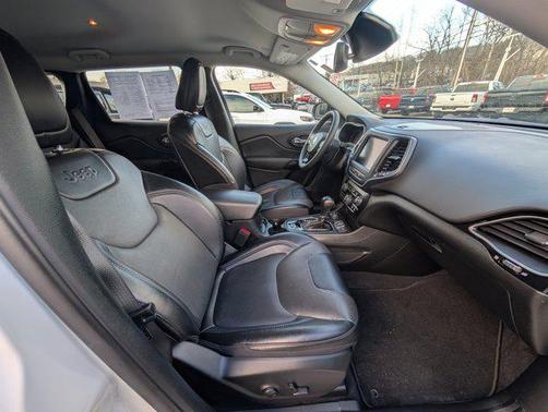 2023 Jeep Cherokee Altitude