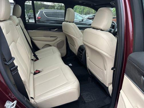 2025 Jeep Grand Cherokee Limited X